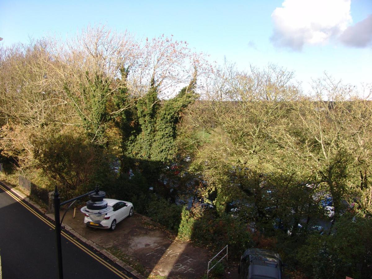 Osborne House B&B Workington Exterior photo